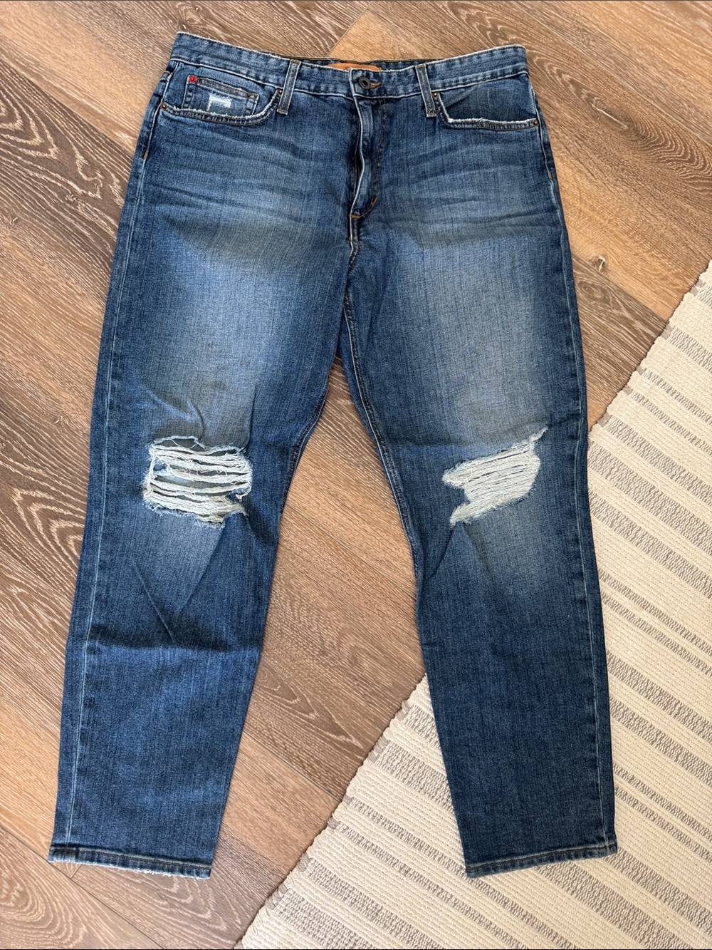 Joe’s size 32 “The Debbie”high rise straight leg ankle distressed Women's Jeans